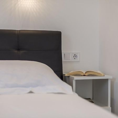 Apartments Biserka โบล ภายนอก รูปภาพ