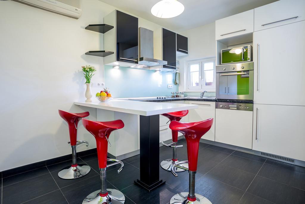 Apartments Biserka โบล ห้อง รูปภาพ